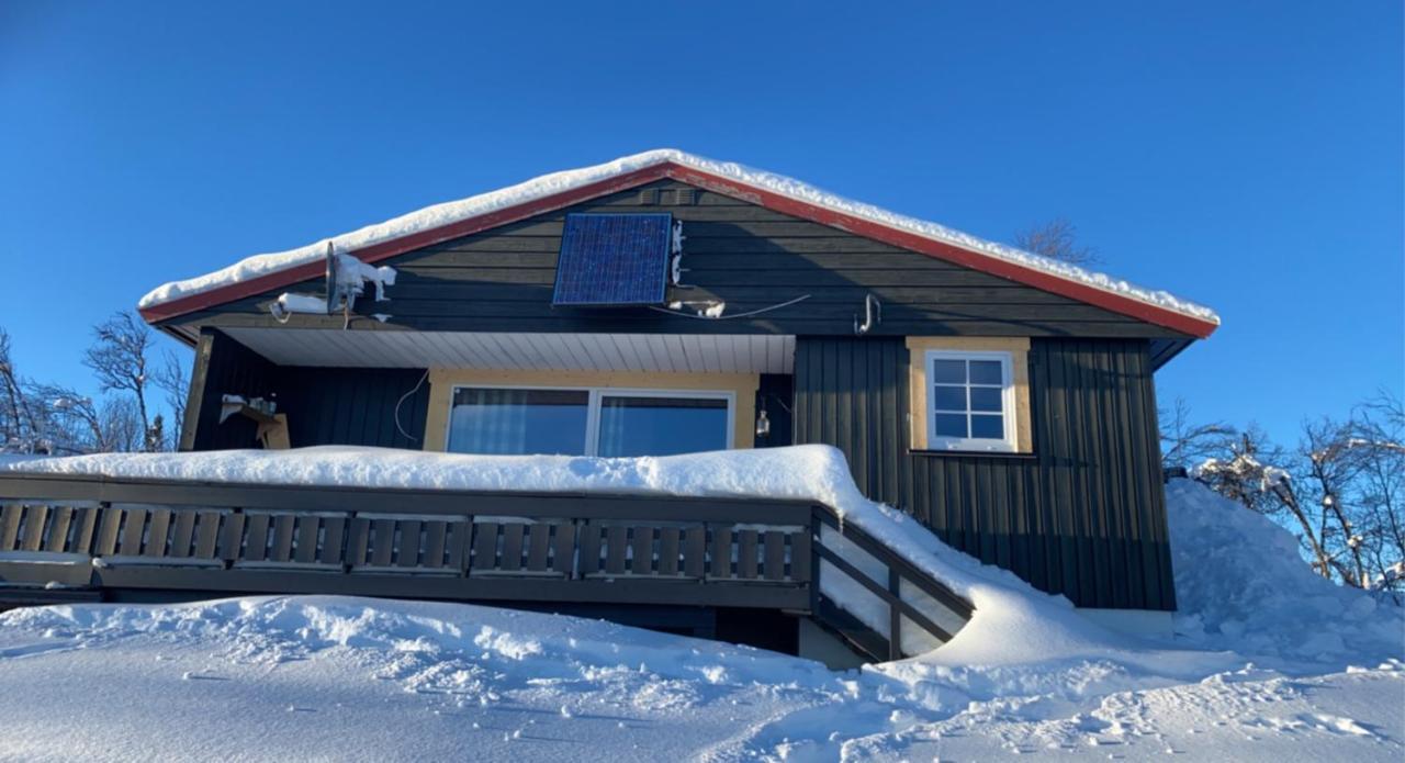 In The Mountain, Outstanding View & Solar Energy Holiday home