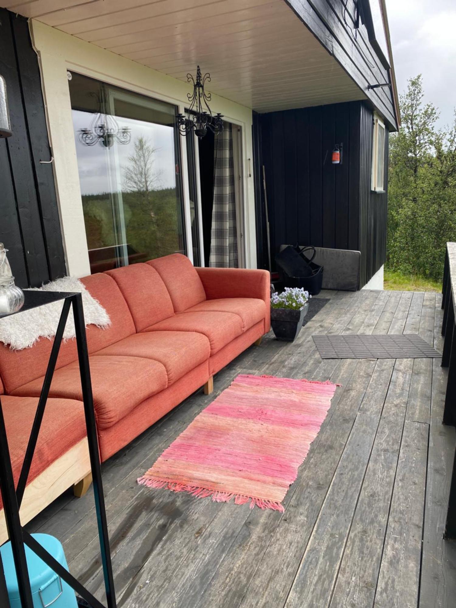 In The Mountain, Outstanding View & Solar Energy Holiday home *
